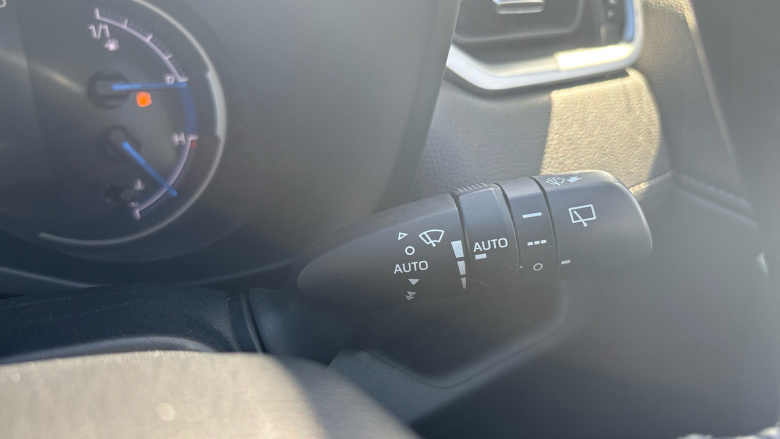 Toyota RAV4 2.5 VVT-i Hybrid Design 5dr CVT 2WD Hybrid Estate